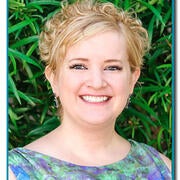 Jenna LeComte-Hinely headshot